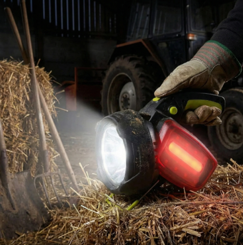 Tot ce ai nevoie pentru FERMA TA - Lampă LED portabilă cu acumulator 5 W – 350 lm, funcție powerbank