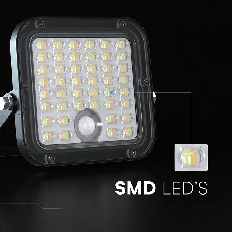 Proiector LED solar 30W exterior 4800lm 3 in 1 IP65 cu lumina rece si neutra [6]