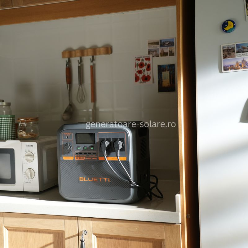Kit Generator Solar Portabil Bluetti AC180P 1800W 1440Wh LifePO4 cu 3 x panou 200W [17]