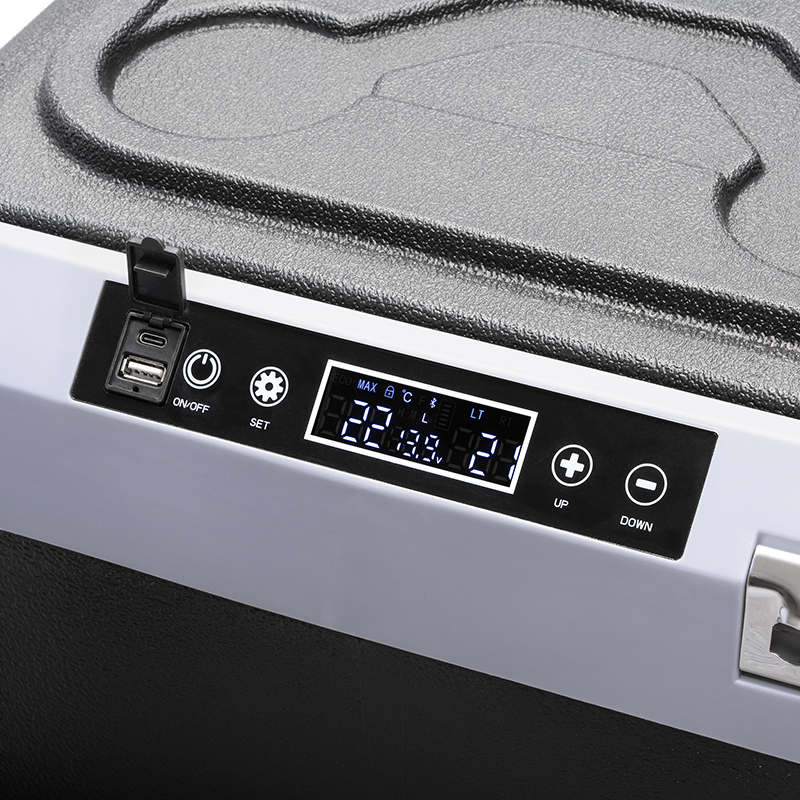 Lada frigorifica profesionala cu compresor, Troller, 40 l, Panou tactil, Porturi USB-A, USB-C, Alimentare DC 12/24 V si adaptor 220 V, aplicatie Smart [8]