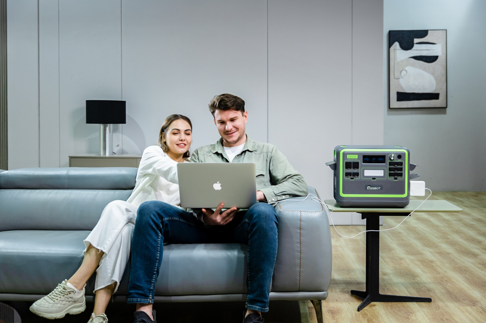 Pachet Fossibot  F2400 Verde Statie electrica de incarcare portabila , LED, IP67 + Panou solar portabil Fossibot SP420  420W [19]