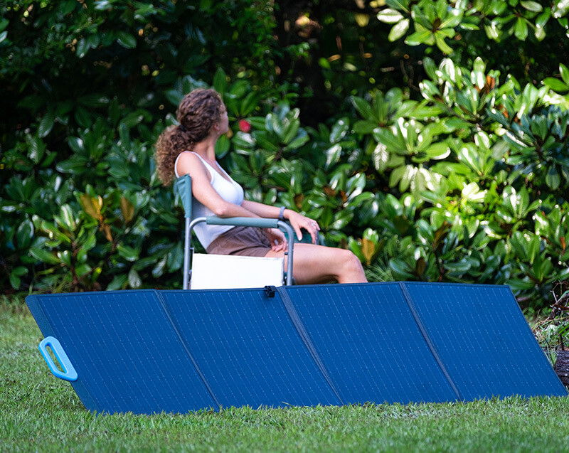 Panou Fotovoltaic Portabil 200W Bluetti PV200, Monocristalin, MC4, Eficienta 23.4%, ETFE, Pliabil [8]