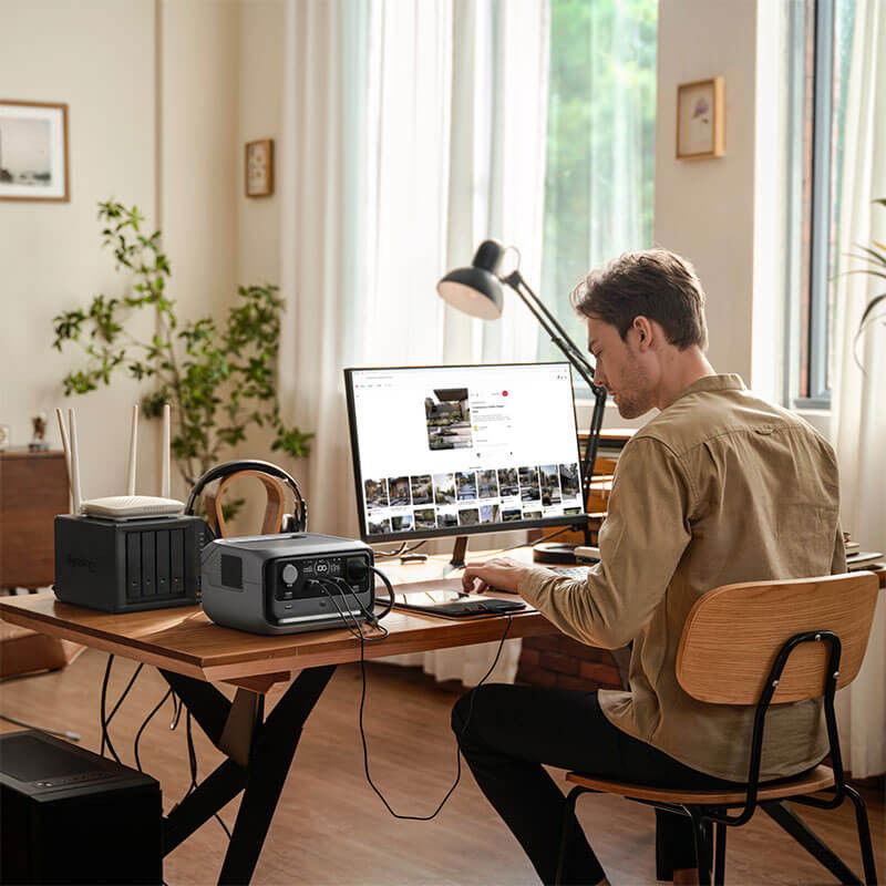 Statie de alimentare portabila EcoFlow River 3 Plus, 286 Wh, 600W [11]