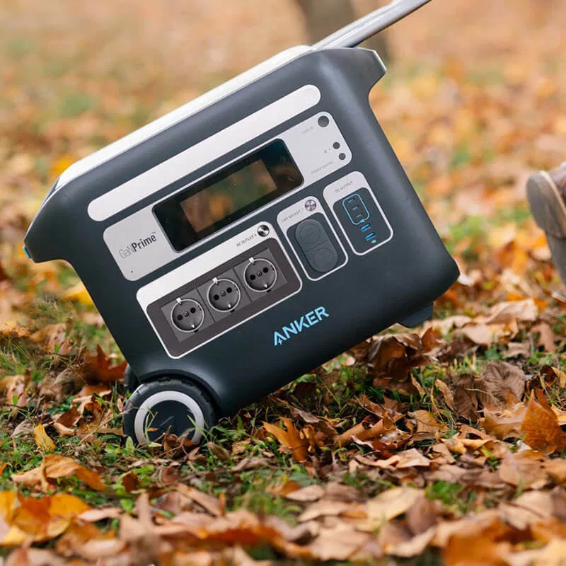 Kit Generator Solar 2048Wh 2400W Anker Solix F2000 (PowerHouse 767) + panou solar 200W (2x) [11]