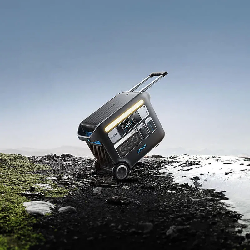 Kit Generator Solar 2048Wh 2400W Anker Solix F2000 (PowerHouse 767) + panou solar 400W [15]