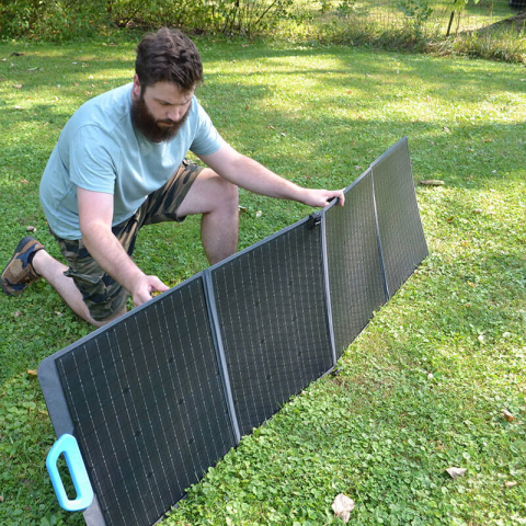 Panou Fotovoltaic Portabil 200W Bluetti PV200, Monocristalin, MC4, Eficienta 23.4%, ETFE, Pliabil [6]