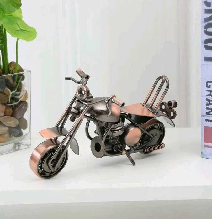 *Decoratiune realizata din metal – Motocicleta [1]