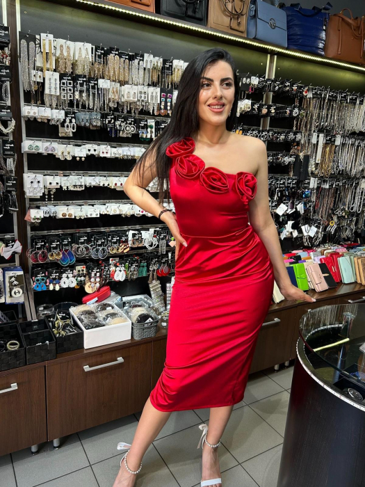 Rochie eleganta cu flori la decolteu,Rosie [3]