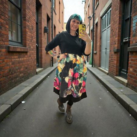 Noutăți - Rochie  cu imprimeu floraL