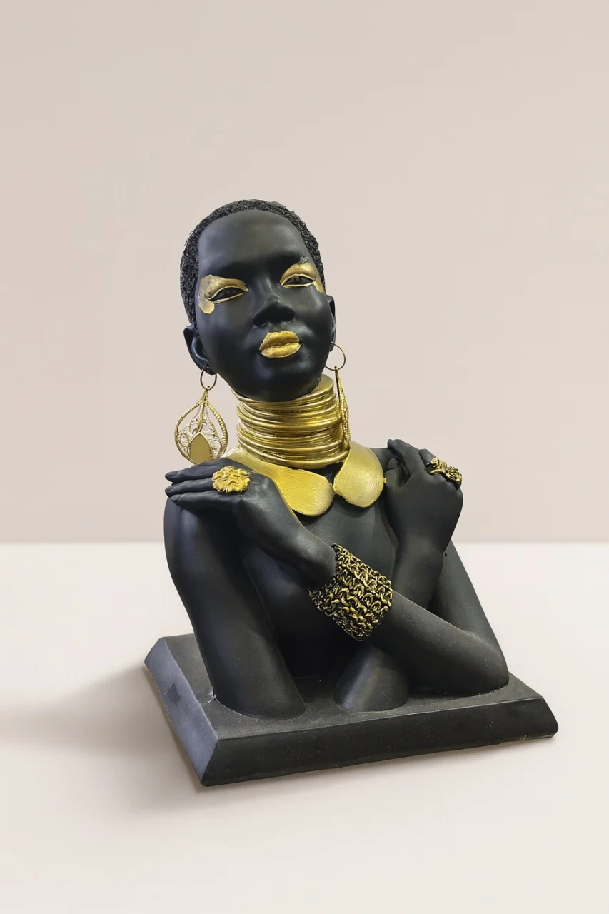 Cadouri pentru EA - Statueta africană, cu accesorii