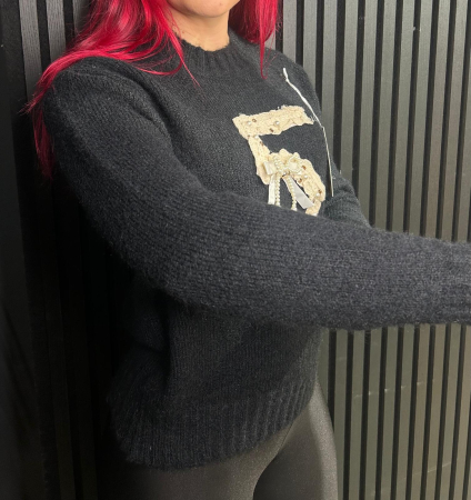 Pulover lana cu detaliu brodat [1]