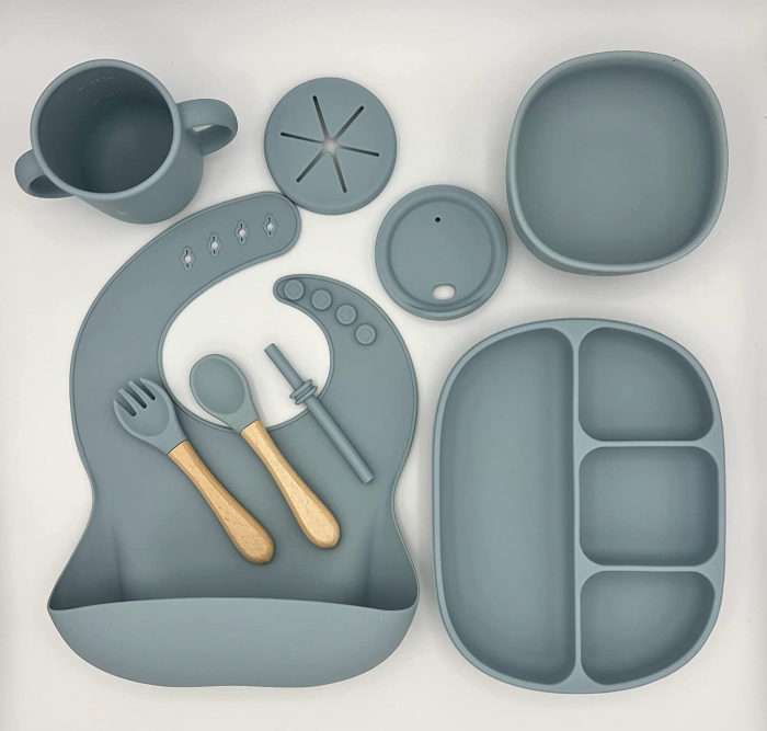 Set hranire din silicon pentru bebelusi, Giftry®, baveta, bol cu ventuza, farfurie, lingura si furculita, cana, fara alergeni, dusty blue [1]