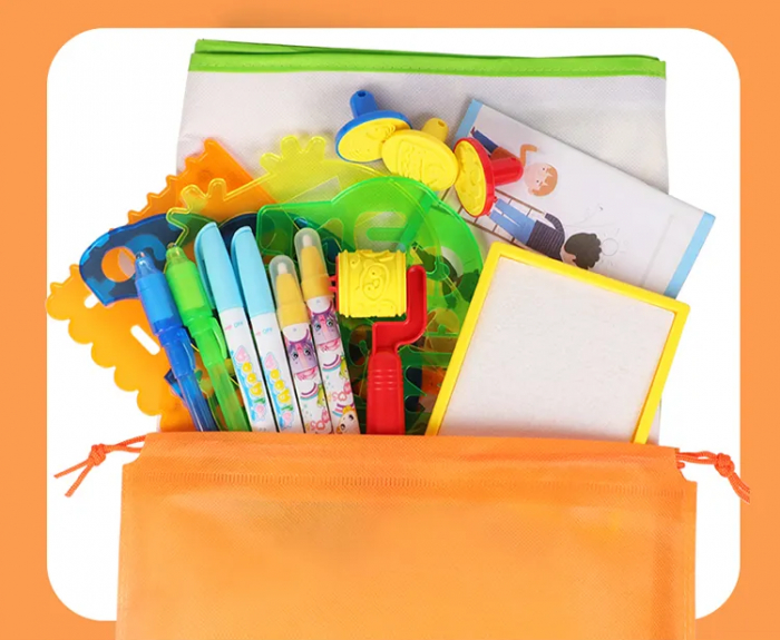 Set jucarie educativa si interactiva, joc covorasul Magic Aquadoodle litere, fosforescent, coloreaza cu apa, fete si baieti, + 3 ani, 100 x 70 cm [6]