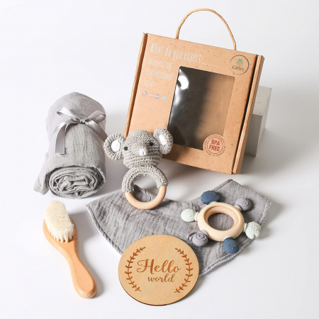 Produse îngrijire bebe - Set pentru bebelus Giftry®, cadou bun venit nou-nascut, jucarie crosetata, baveta, muselina, inel gingival, perie par, iepuras, milestone card, elefant, gri