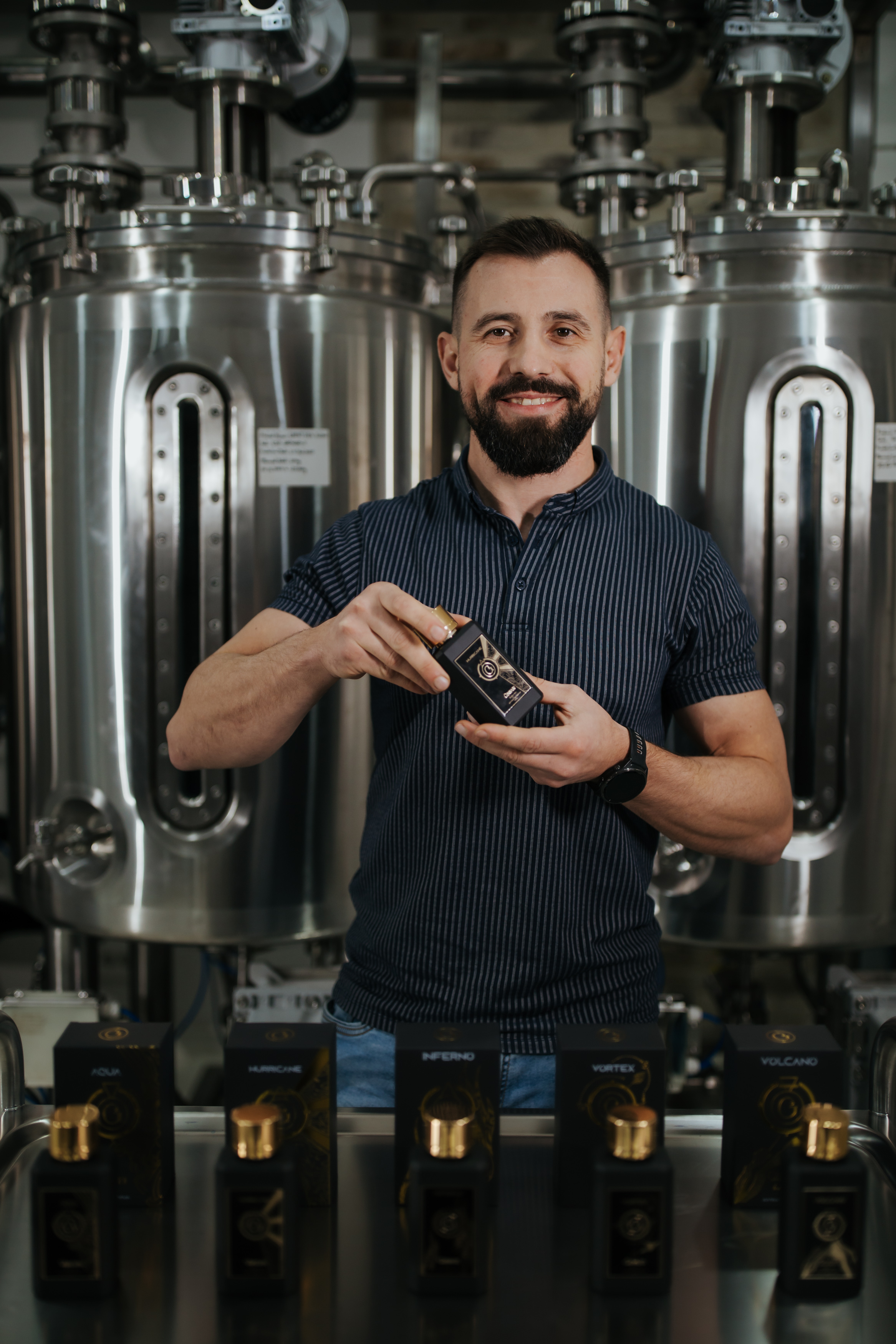 Vadim, fondator Ginsari, în fabrica proprie din Arad