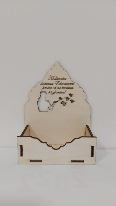 Cutie cu mesaj pentru doamnele profesoare [1]