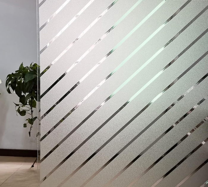 Folie Decorativa Pentru Geam, Dungi Mate Pentru Intimitate si Protectie Solara, Folie Decorativa Pentru Geam Folie autocolanta geam Folie Geam Folie autocolanta geam termopan Folie geam sa nu se vada din exterior Folie geam termopan sa nu se vada in casa Folie sablata Folie mata pentru geam Folie adeziva pentru geam [15]