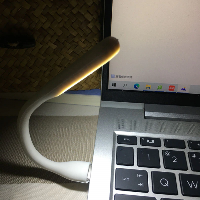Lampa LED pentru Laptop cu alimentare USB 17 x 1,8 cm [5]