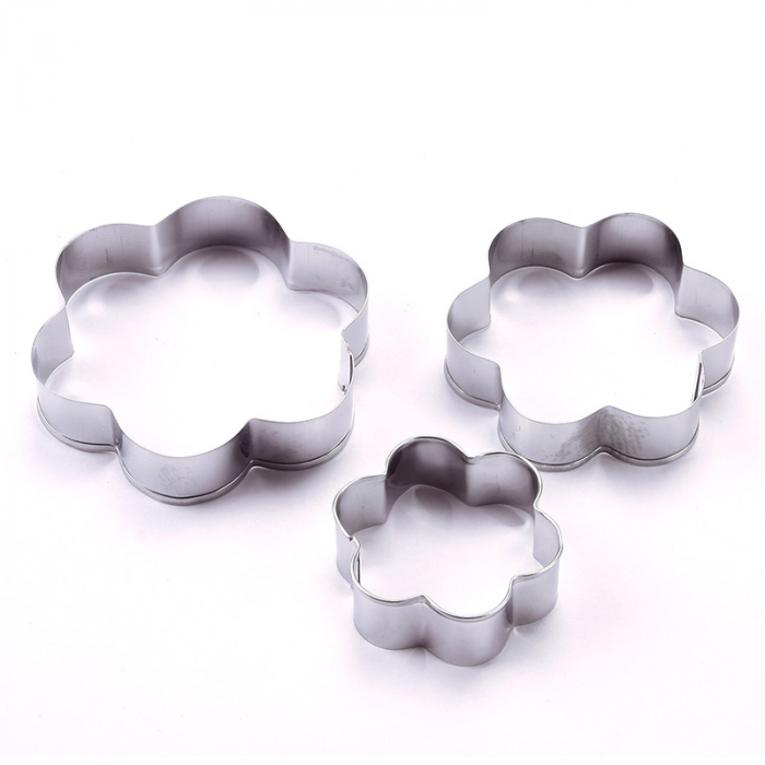 Set 12 Forme Metalice pentru Fursecuri Prajituri sau Gogosi cu Marimi Diferite [8]