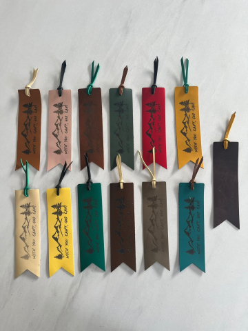 Semn de carte din piele - "When you can't God can" [2]