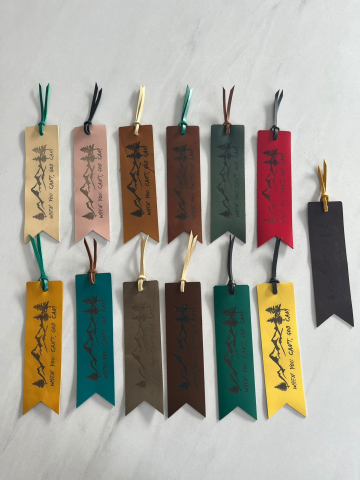 Semn de carte din piele - "When you can't God can" [1]