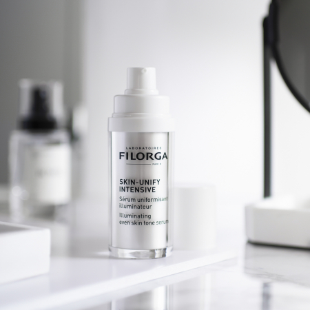 Promo Filorga Octombrie - Ser cu efect de luminozitate impotriva petelor SKIN-UNIFY INTENSIVE, 30ml, FILORGA
