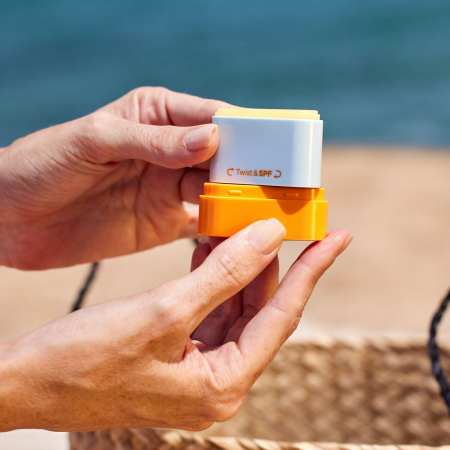 Stick Invizibil pentru protectie solara FOTOPROTECTOR SPF50, 10G, Isdin [3]