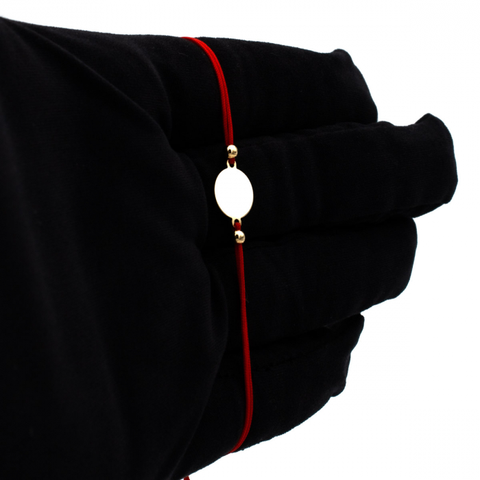 Brățară cu bănuț aur galben 14K și șnur roșu – model elegant [3]