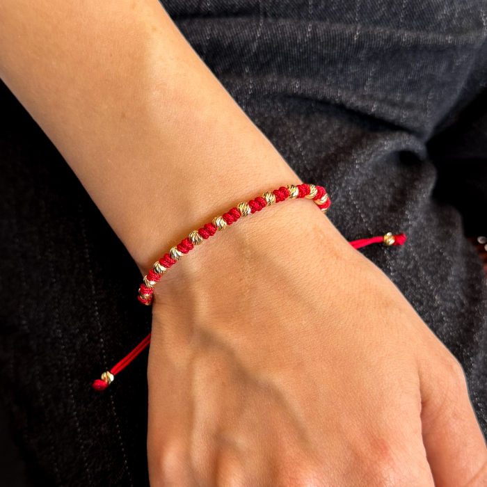 Brățară din aur 14K cu șnur roșu – model Red Glow [2]