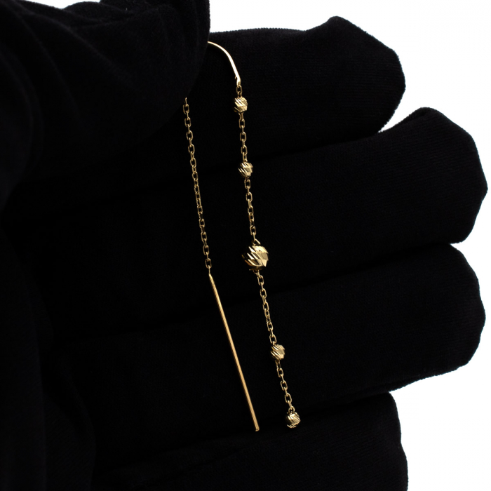 Cercei lungi din aur galben 14K cu lanț și biluțe texturate – model Arlena [4]