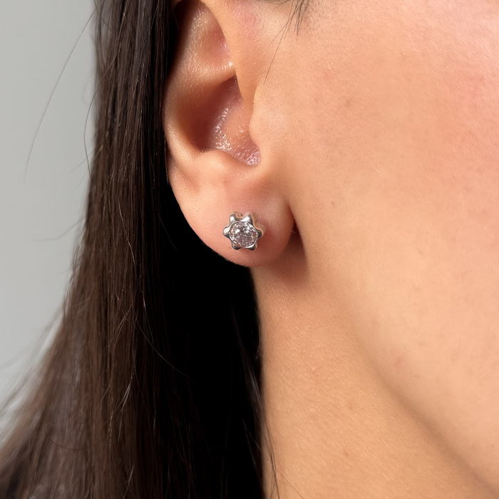 Cercei Ice Bloom din aur alb 14K – Model floral [3]