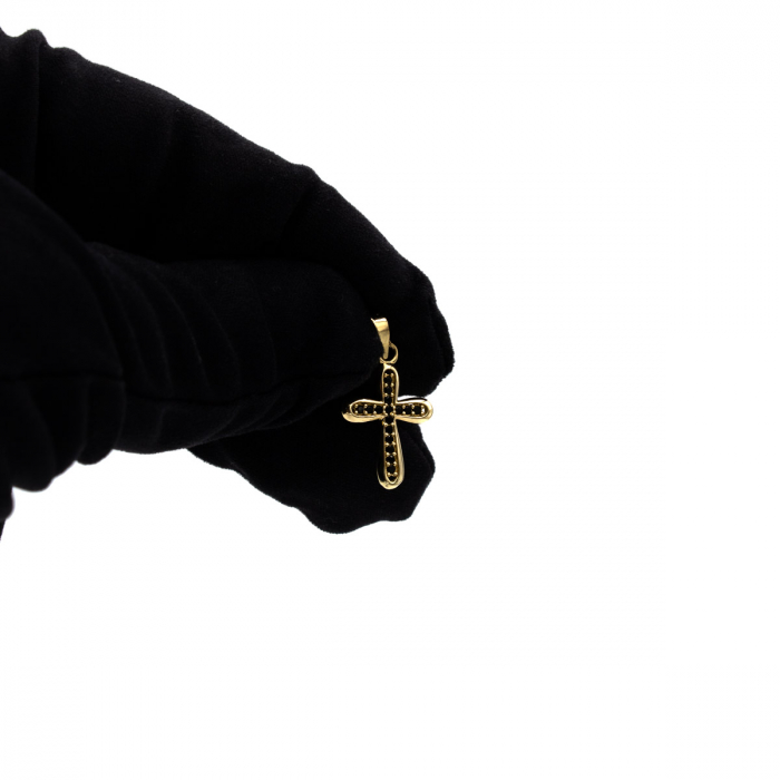Cruce din aur galben 14K cu zirconii negre – model Noir [5]
