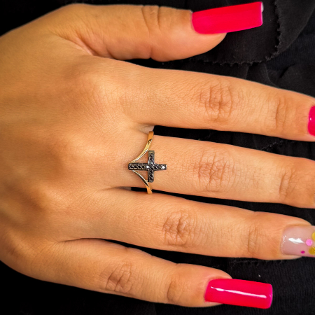 Inel Cruce cu Pietre Negre din aur galben 14K – GOLD PIC [1]