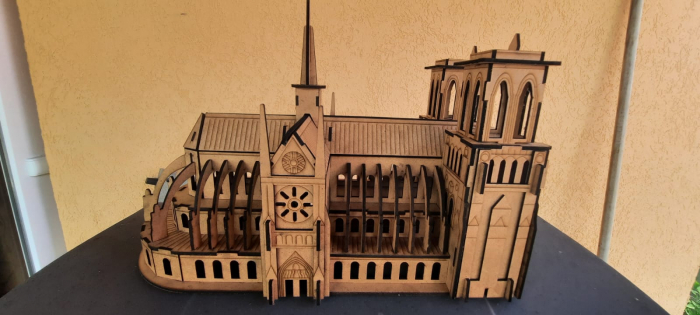 Machete si cutii pentru cadouri gravate [2]