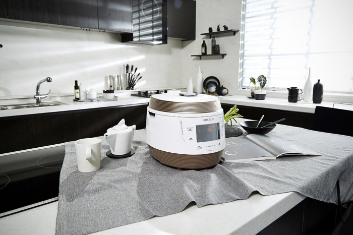 Oreziera 8-in-1 Premium Steam Cooker, Pressure Multi Cooker [2]