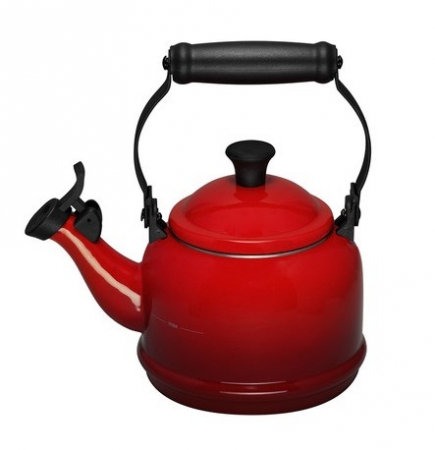 Ustensile de Bucatarie - Fierbator fluier Le Creuset Demi Cerise 1,1 L