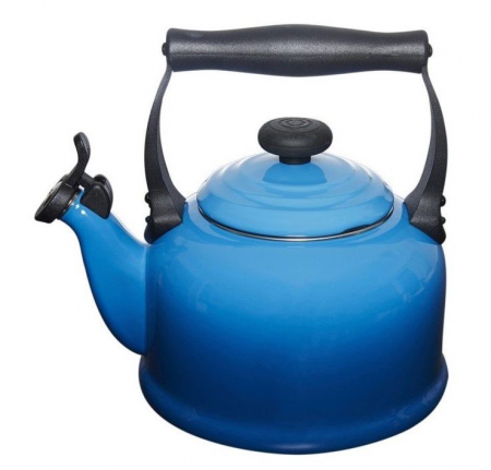 Ustensile de Bucatarie - Le Creuset ceainic cu fluierat traditional Marsilia 2,1 L