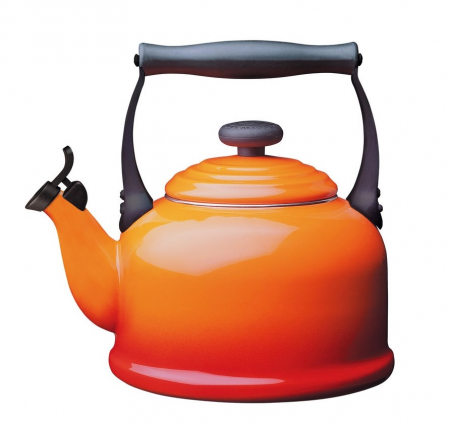 Ustensile de Bucatarie - Le Creuset ceainic cu fluierat traditional vulcanic 2,1 l