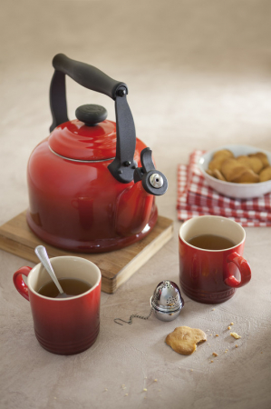Le Creuset Fierbator Traditional Cerise 2,1 L [1]