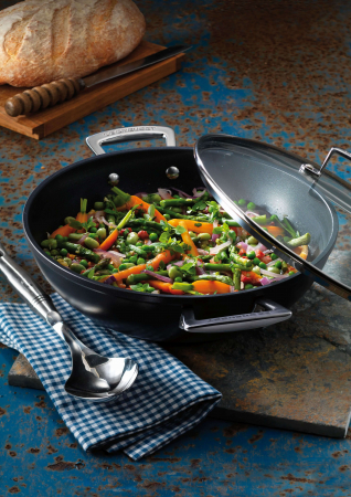 Le Creuset Tigaie Les Forgees TNS cu capac 28 cm [1]