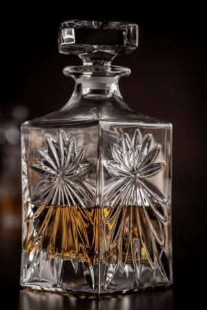 Sticla pentru Whiskey, Carafe Moy - 850 ml [1]