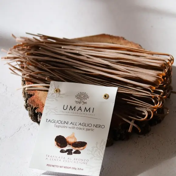 Bacanie - Tagliolini cu usturoi negru Umami 250g
