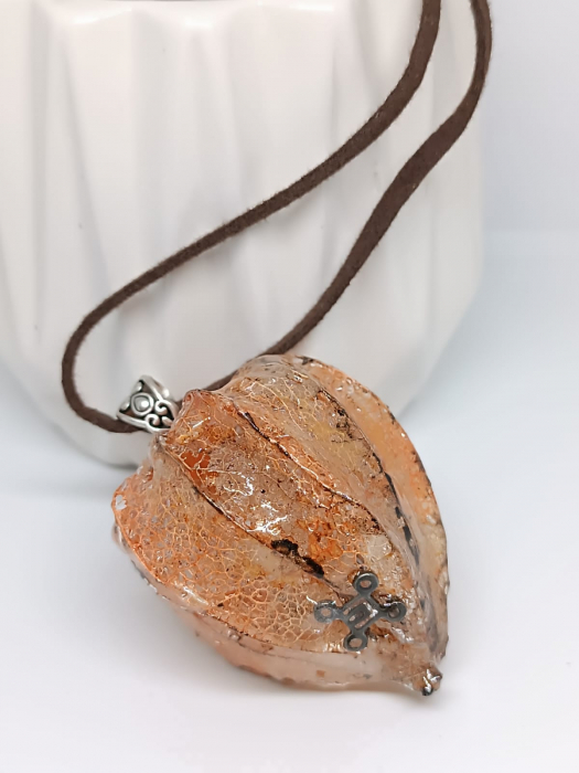 Pandantiv  ”Lampion Chinezesc” ,elegant, din floare de Physalis în rășănă epoxidică [6]