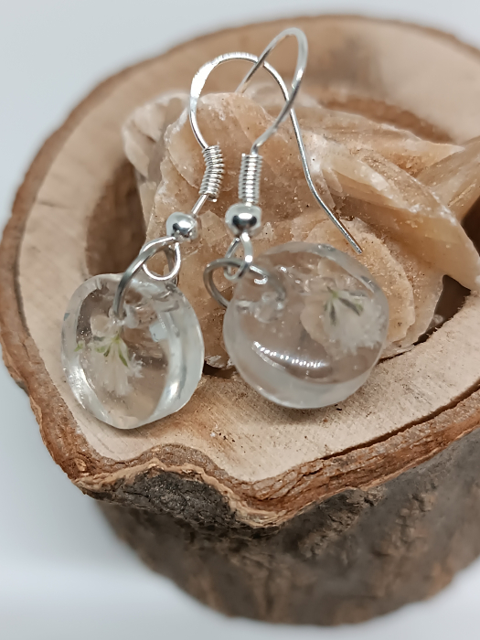 ” Floarea Miresei” cercei  cu flori naturale în rășănă epoxidică [3]