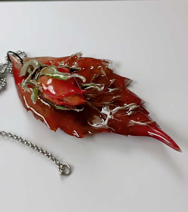 Pandantiv  Iederă Roșie [2]