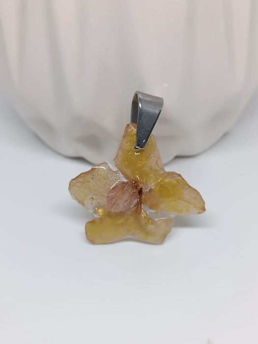 Set ”Spectrul Naturii”- cercei și pandantiv  din flori naturale de orhidee în rășină epoxidică [3]