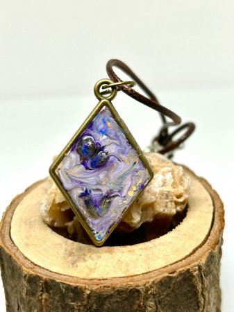 Pandantive - Pandantiv pictură cu lavandă în rășină epoxidică