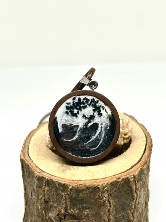 Pandantive - Pandantiv Minimalist "Contrast Urban": Eleganță în Alb și Negru