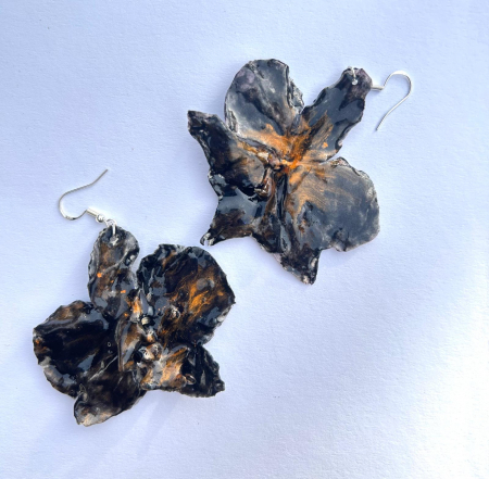 Cercei eleganți din orhidee naturală în rășină epoxidică [2]