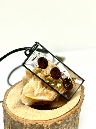 Pandantive - Pandantiv "Time to Coffee" cu boabe de cafea în rășină epoxidică